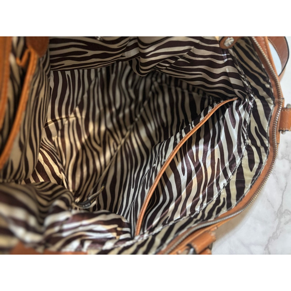 Dana Buchman Purse - Picture 4 of 10